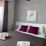 Aleva Bed & Breakfast 4*