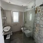 Aleva Bed & Breakfast 4*