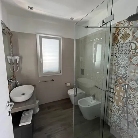 Aleva Bed & Breakfast 4*